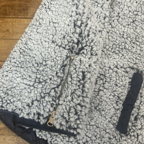 Reversible Quilted Vest Navy Sherpa Fleece Pockets Zip Front Women's Medium - Picture 3 of 5